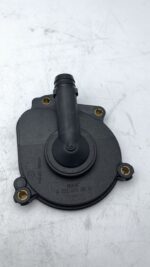 Crankcase Vent Valve Breather Cover for Mercedes Benz W204 W212 X204 W221 C300 E350 2720100631 A2720100631 - Image 4