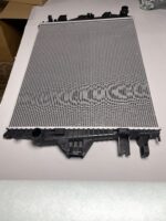 Engine Cooling Radiator OE 95810613200 Fit For Porsche Cayenne 958 958.2 4.8L V8 GTS Turbo Turbo S Engine Coolant Radiator Replacement Part - Image 5